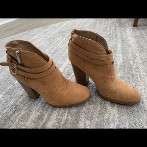 Justfab light brown booties